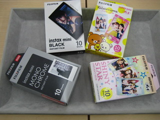 チェキフィルムも在庫あり