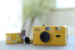 YAMA 宇宙の片隅 YUT402 カメラのキタムラ 大阪 あべのキューズモール 店