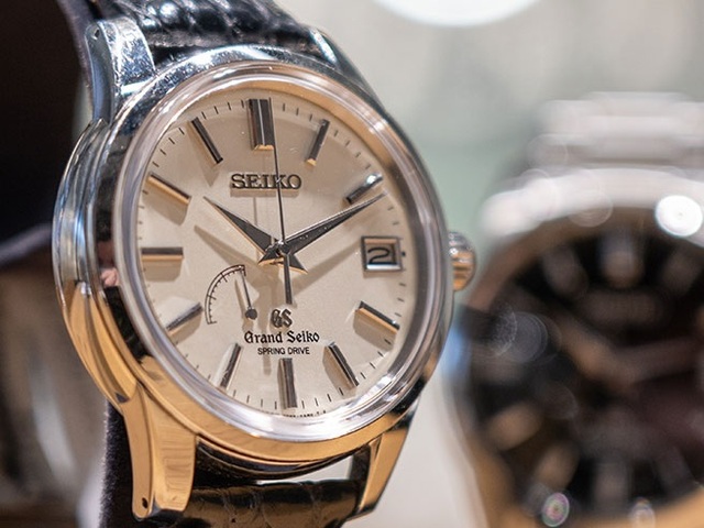 50万円以下の中古腕時計(グランドセイコー)を探す