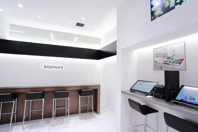 働くスタッフもテンションが上がる洗練された綺麗な職場♪