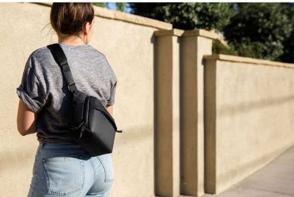 LUXXe GRIDジップショルダーバッグSコヨーテ